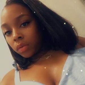 Meet your Posher, Kara